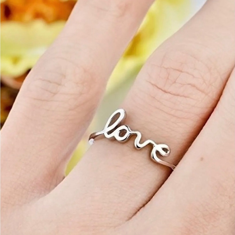 Love Script Eternal Ring - Picture 2 of 5